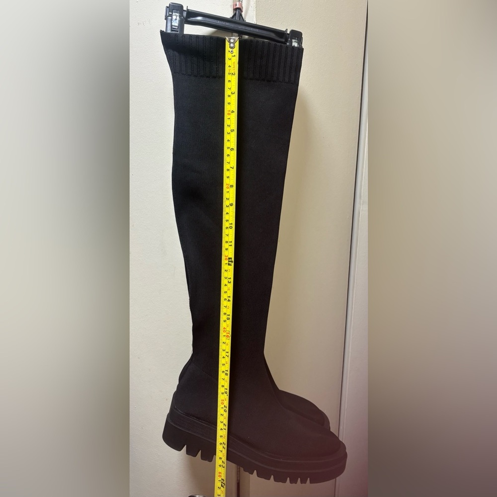 Fashion Forms Black Knee-High Boots